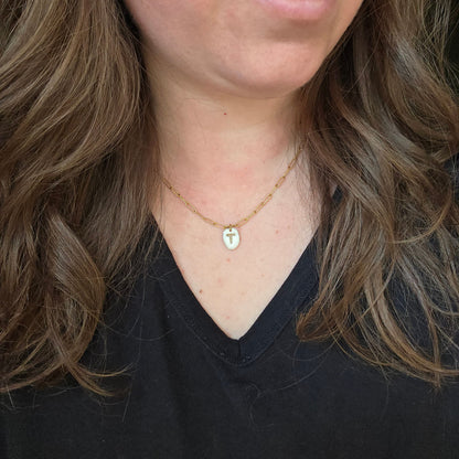 Tine Crest Necklace